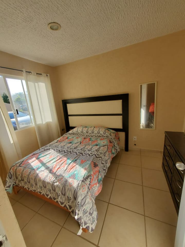 საძინებელი 1