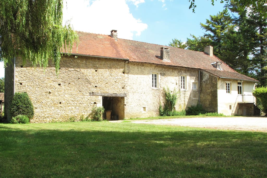 Maison Saint Jacques (18eme siècle) - Maisons à louer à Thenissey ...