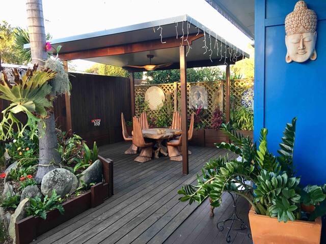 Unique Fun Beach House with Self Contained Unit gallery image 4