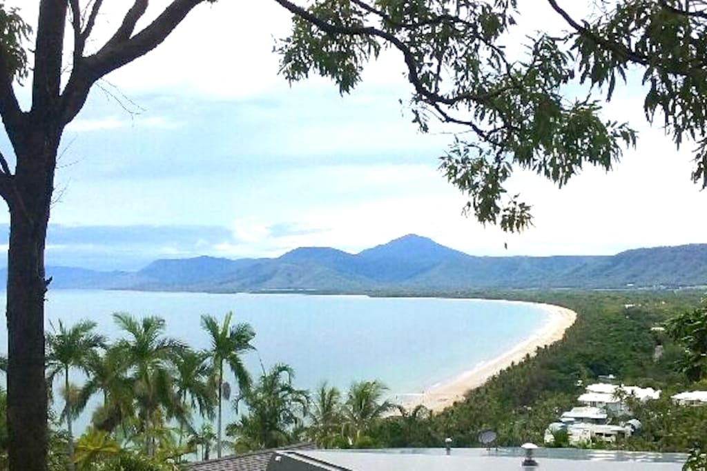 The lovely 4 Mile beach