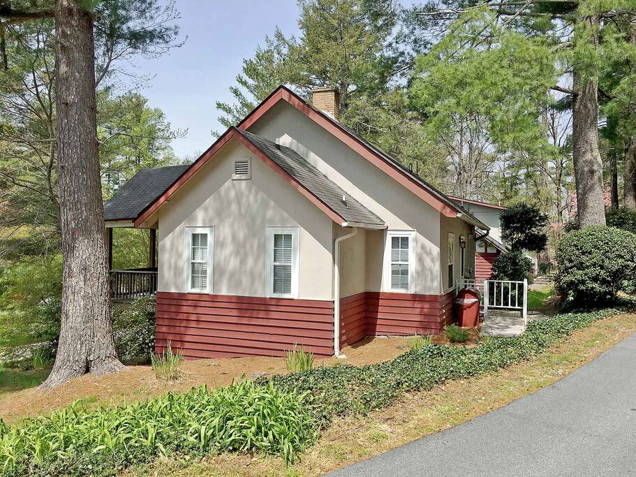 Waterlily Cottage - Exterior