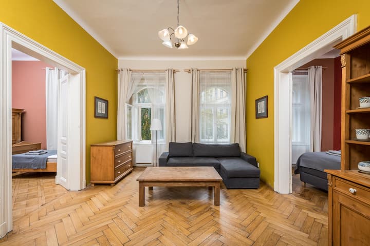 Super Classy 3 Bdrm Apt. Old Town - Prague