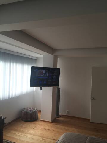 The Best Location in Polanco Presidente Masarik gallery image 3