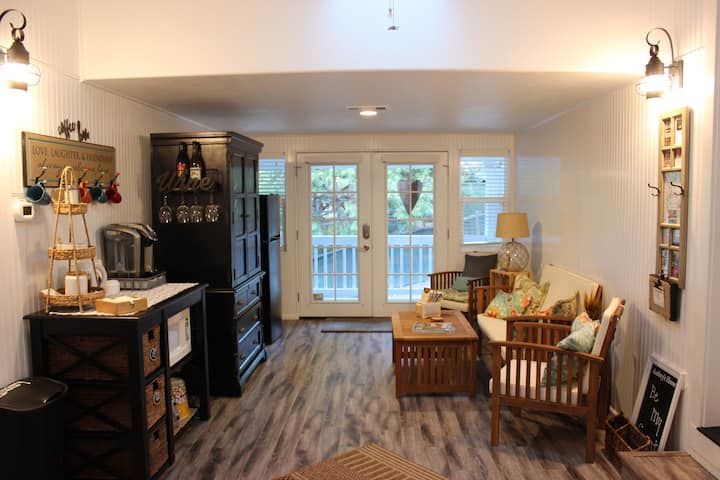 Spring Savings- Private 2-bedroom Suite In J-ville - Jacksonville, OR