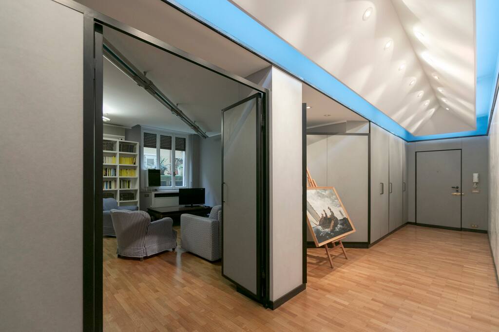 Private Entrance