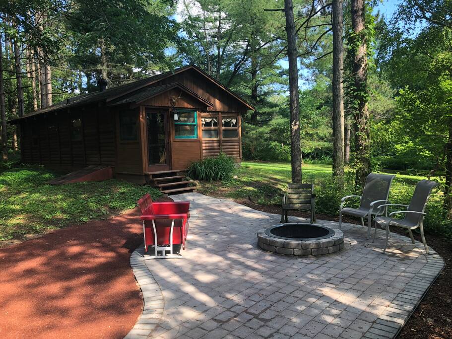 Kettle Moraine Cabin at Pine Knolls Cabins for Rent in Whitewater