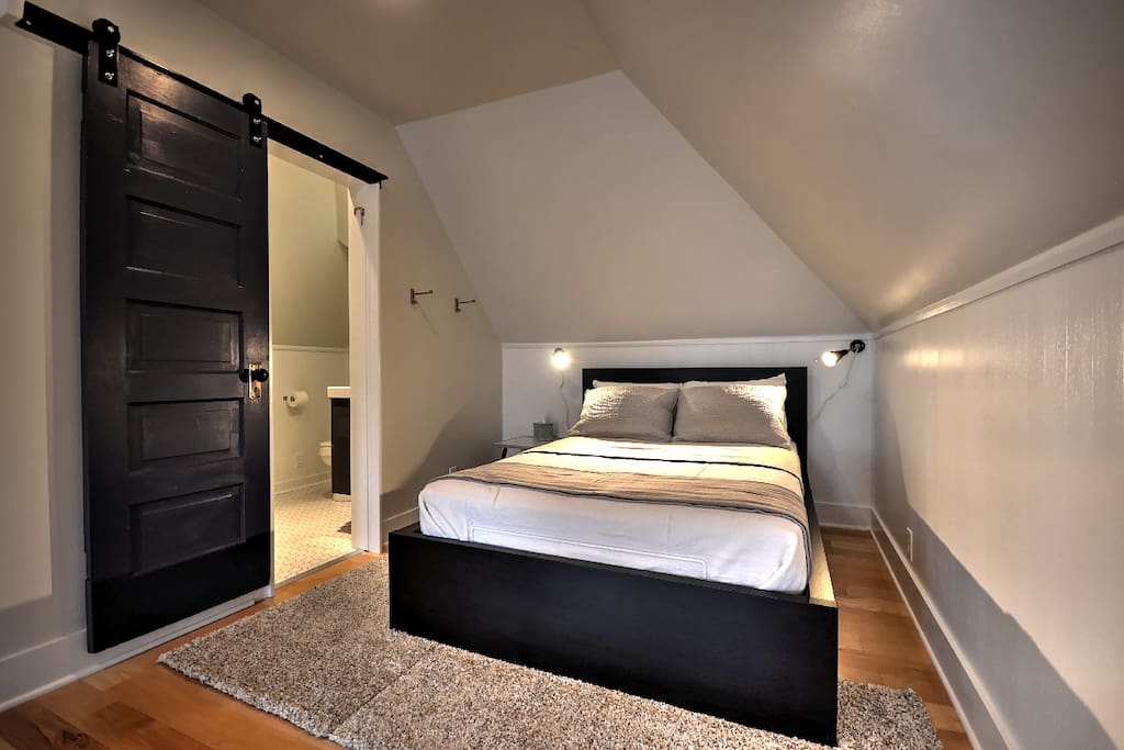 Comfy full sized bed
