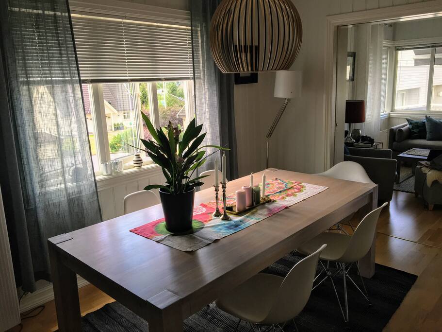 Kitchen. Dining area
