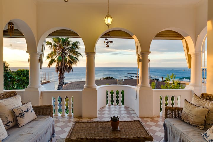 bliss villa – Sea Views Pool HotTub Walk to beach.