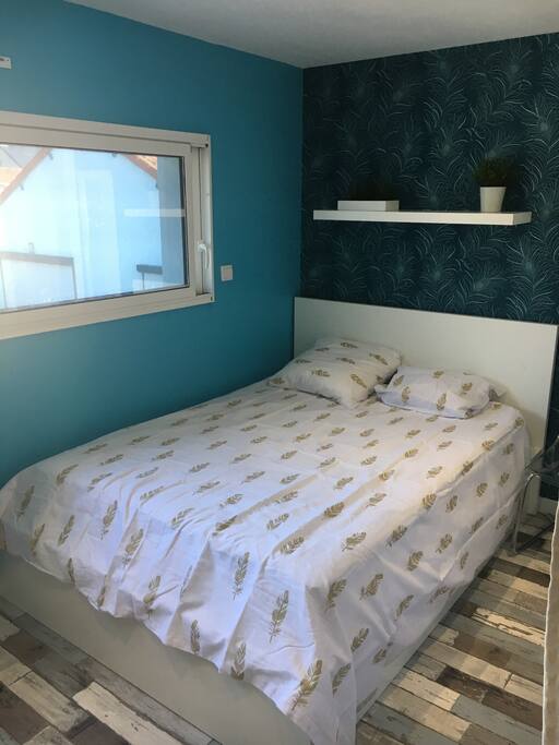 Chambre privée. Draps et parure de lit seront préparés pour votre arrivée