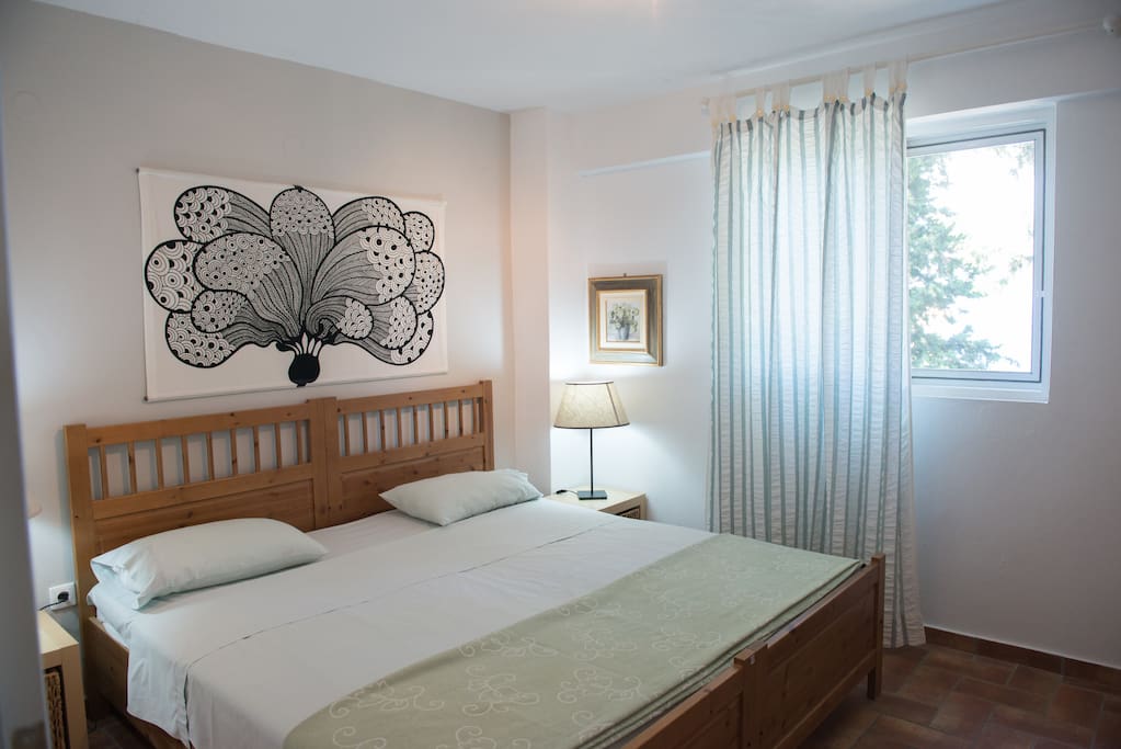 https://www.airbnb.it/users/17601953/listings