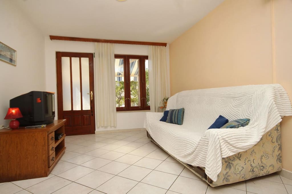 Living room, Surface: 16 m²