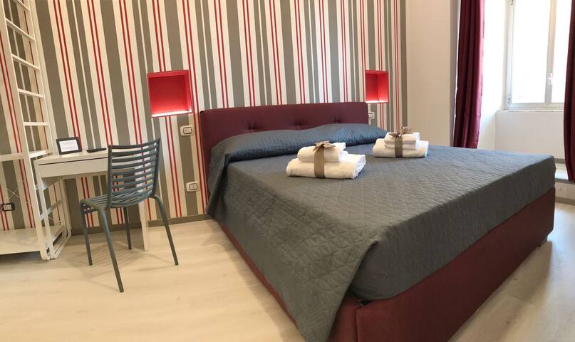 Appartamento Centrale Piazza San Giovanni gallery image 2