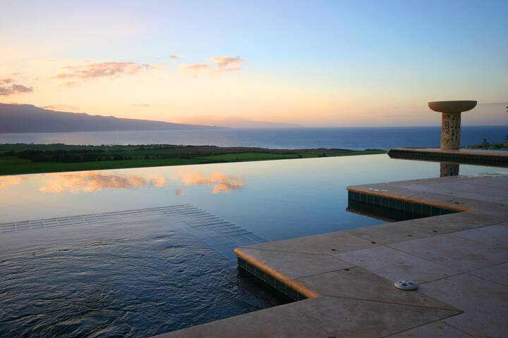 Views and pool – escape reality gallery image 3