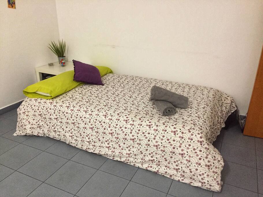 Futon bed