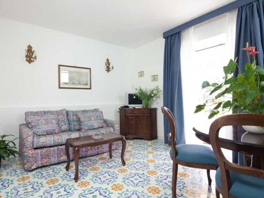 Leaving room/ Soggiorno