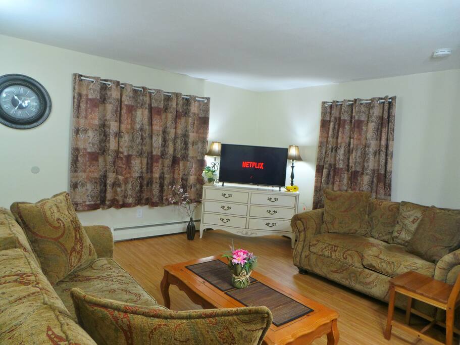 Netflix or Amazon just log into your account This is a great Smart TV and free WiFi!!!