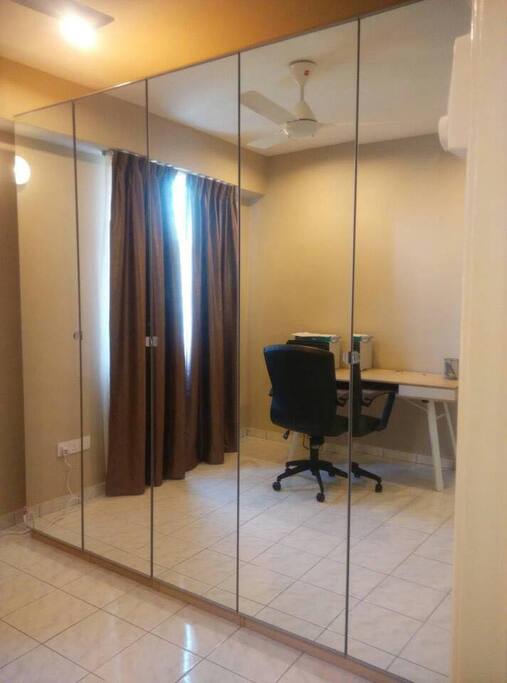 Medium Room (with beds)