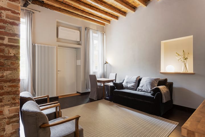 Stylish Milanese Studio - Milan - Milán