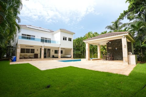 Modern Villa in Metro Country Club Juan Dolio