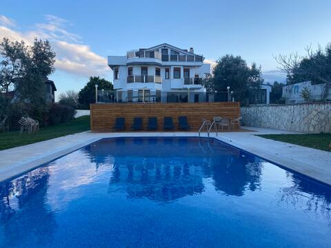 Nefes Urla Villa