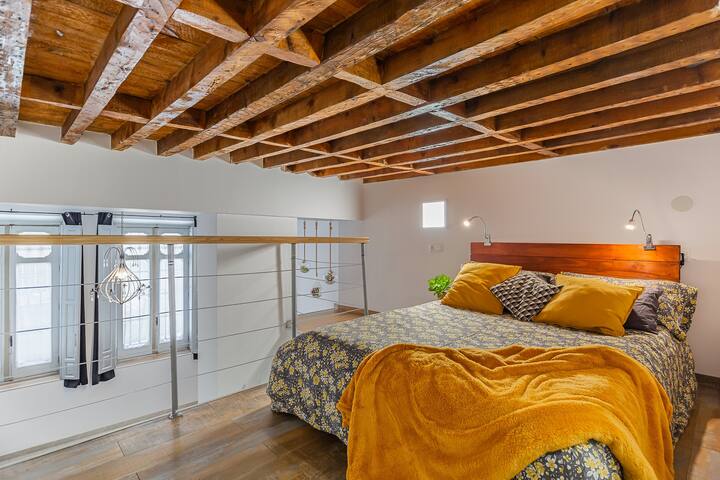 EXCELLENT LOFT APARTMENT!!! OLD TOWN