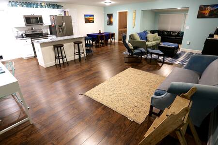 Spacious 3/2  - Close to EVERYTHING