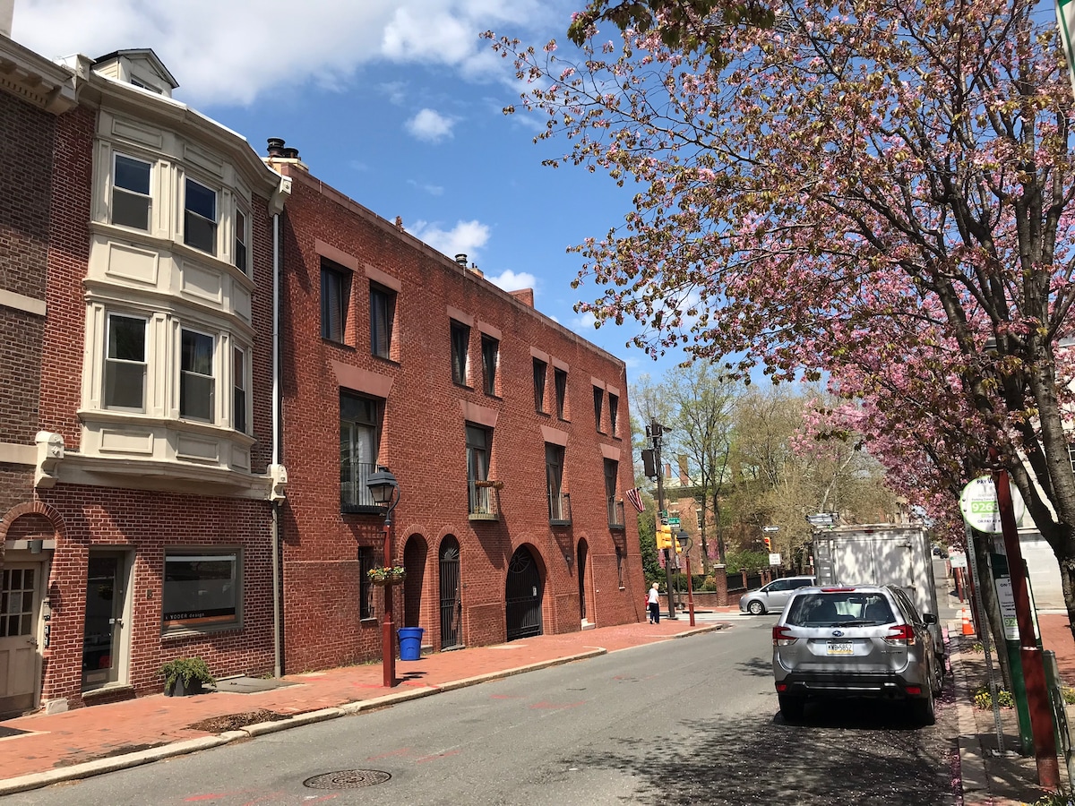 Old City Apt