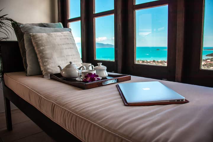 Tazama kutoka chumba kikuu cha kulala ghorofani !!