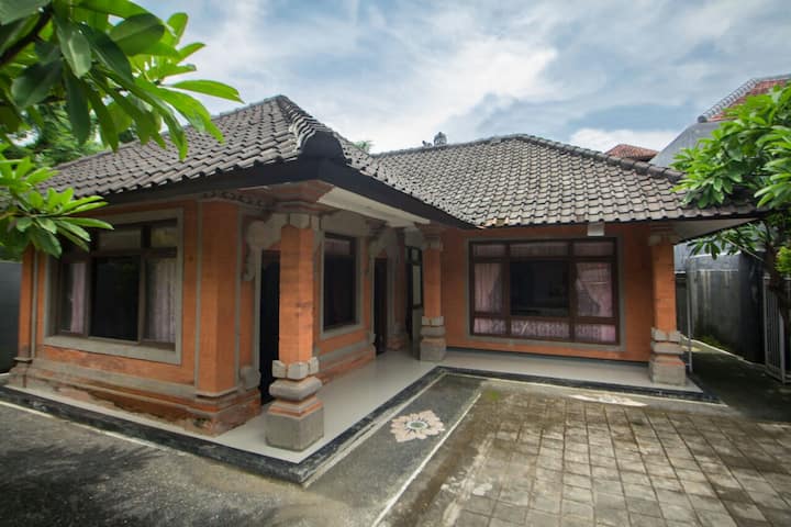 Rumah Adnyana Nusa Dua Rumah Untuk Disewakan Di Kuta Selatan Bali Indonesia