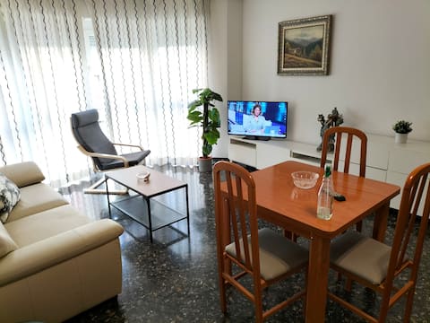 Top Airbnb: #La Marina Puerto Families en Poblats Marítims