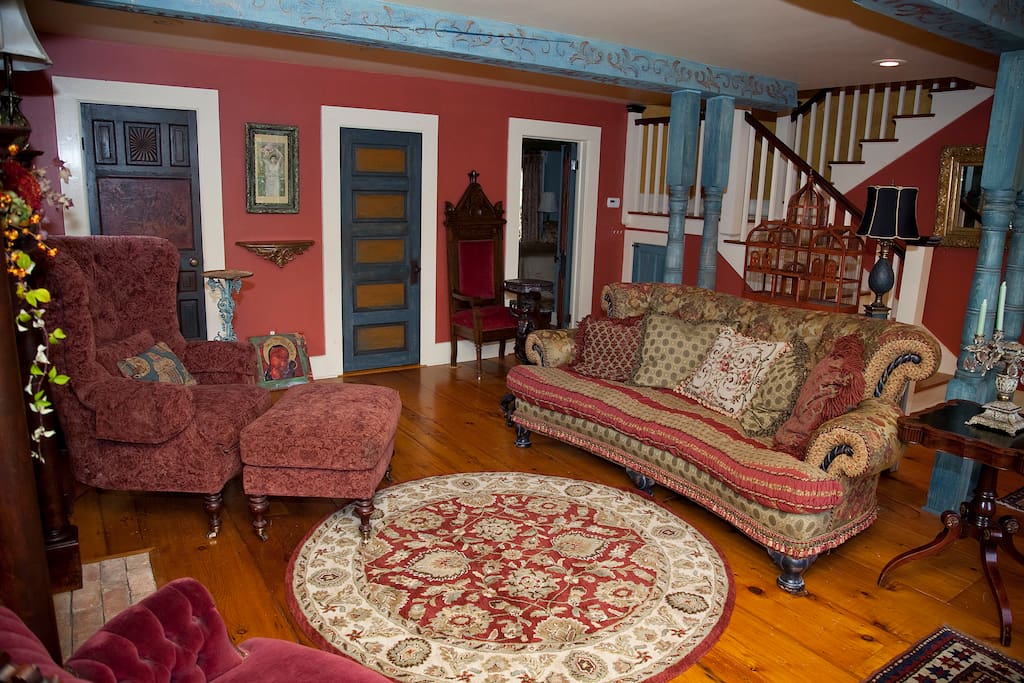 2nd Living Room