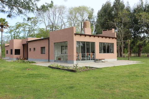 Large house to enjoy the peace of the countryside