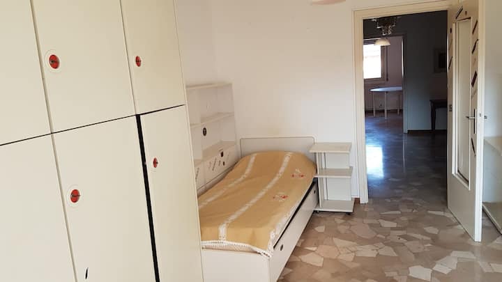 ห้องที่ 2 เตียงเดี่ยวชั้น 3