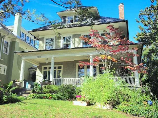 Airbnb 3101 Wisconsin Ave Nw Vacation Rentals Places