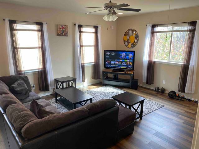 Luxury Southwest Dallas Home gallery image 3