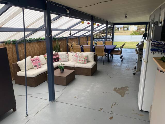 Classic Lancelin Holiday House gallery image 2