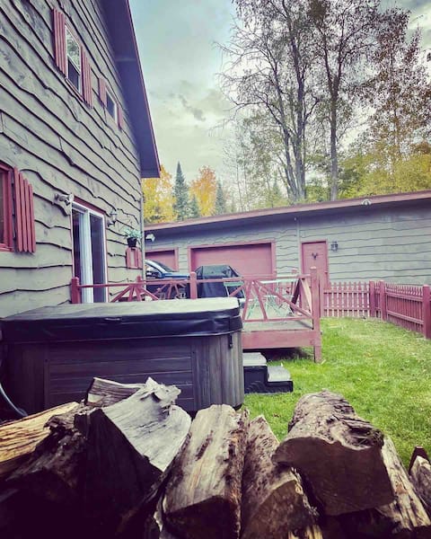 Adirondack Family Getaway- A Home Away from Home