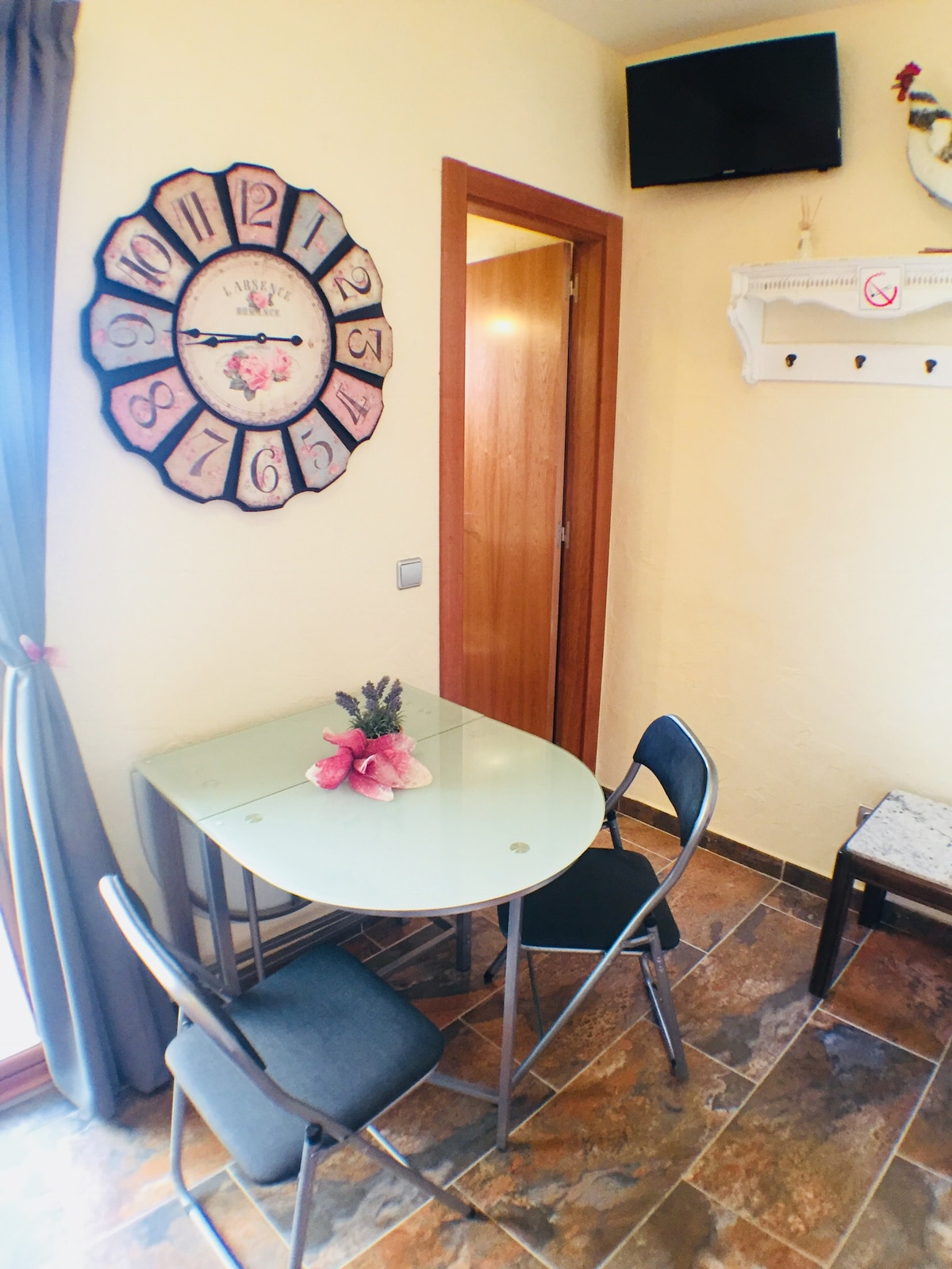 Top Airbnb: Calella Barcelona Vintage Apartment à Calella