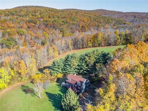 Mountain Retreat with a View