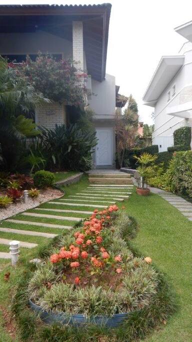 Fotos da entrada independente para andar superior (House independent entrance to upper apartament)