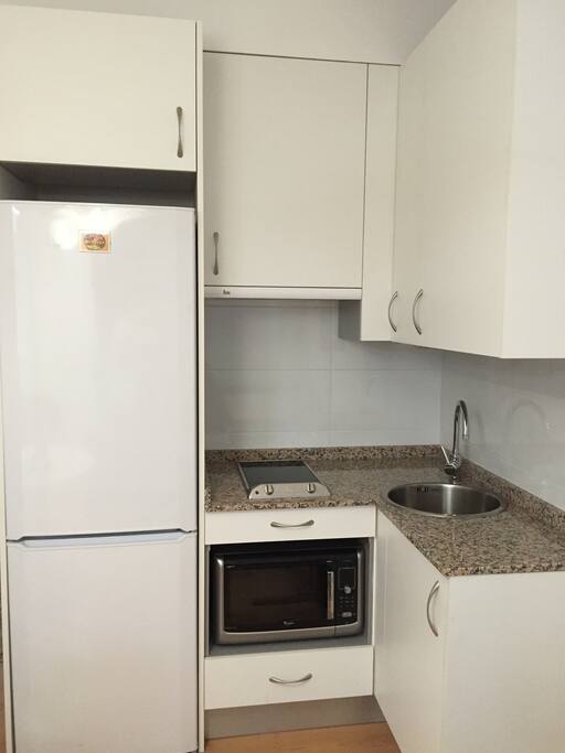 3. Cocina funcional y completa estrenada en marzo de 2016