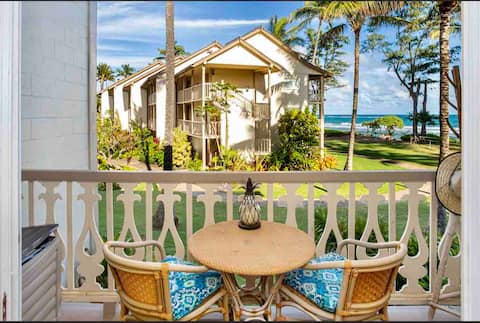Oceanside Views just steps to beach AC/HT/Pool 261