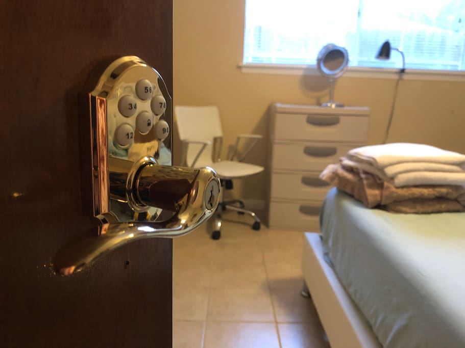 there is a keyless smart lock in this bedroom