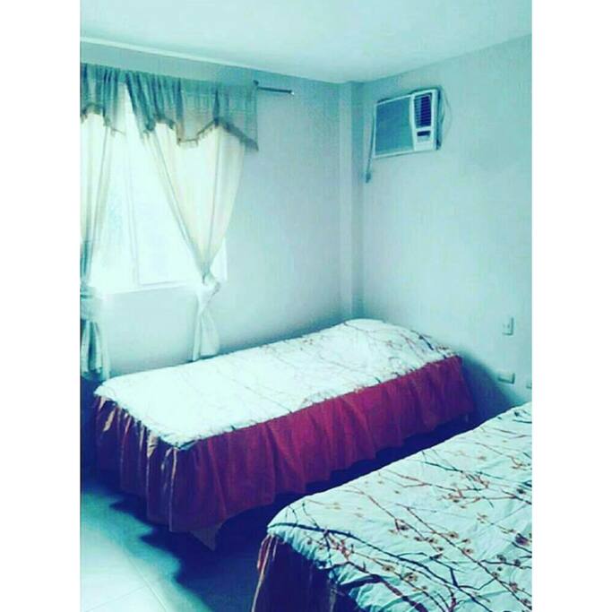 Dormitorio 3 : con 2 camas individuales