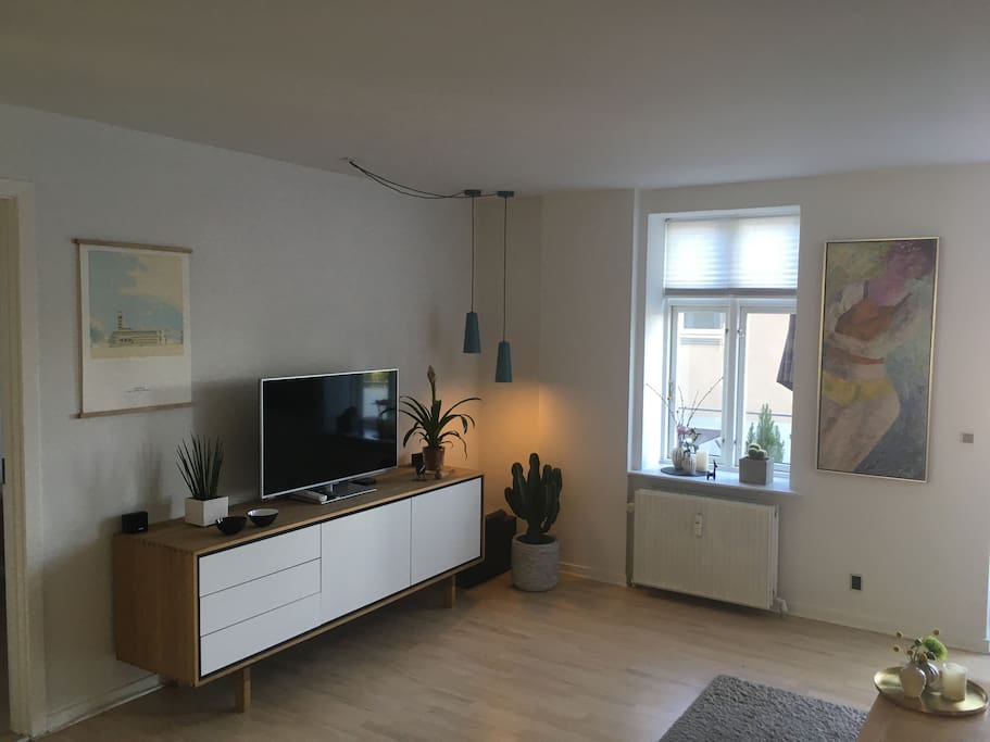 Kabel TV (mellem pakke) samt Apple TV