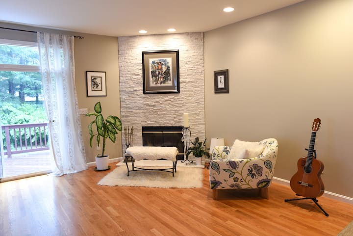 Elegant Chestnut Hill Home | 30 Min To Fifa 2026 - Newton, MA