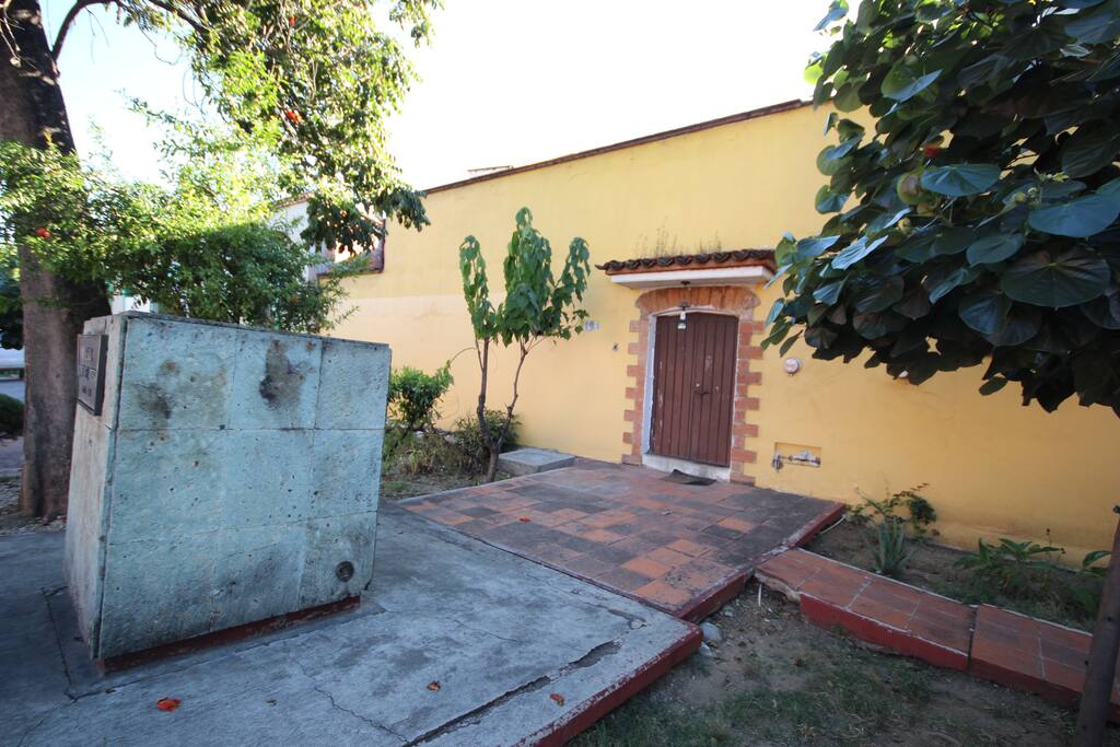 Welcome to Casa Yalina