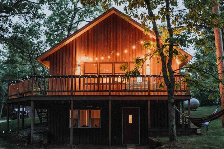 Dell Prairie A-Frame Chalet in Wisconsin Dells, Wisconsin, United States -  Airbnb