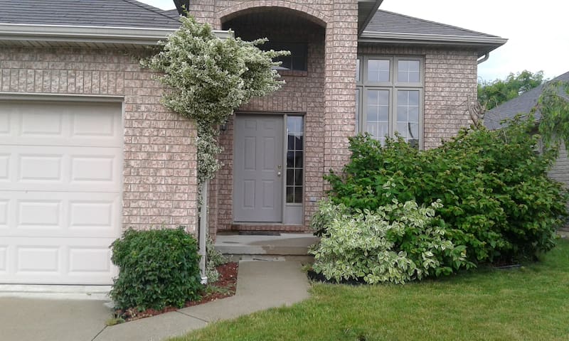 Airbnb Chatham Kent Vacation Rentals Places To Stay
